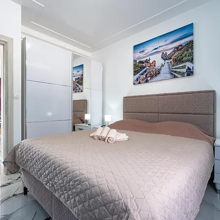 Apartments Iria Tivat Exterior photo